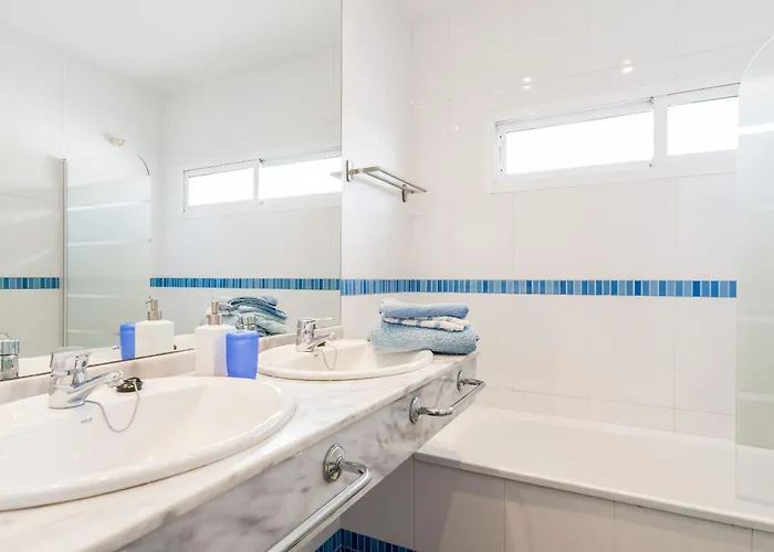 Casa Fuente Del Sol * Conil De La Frontera